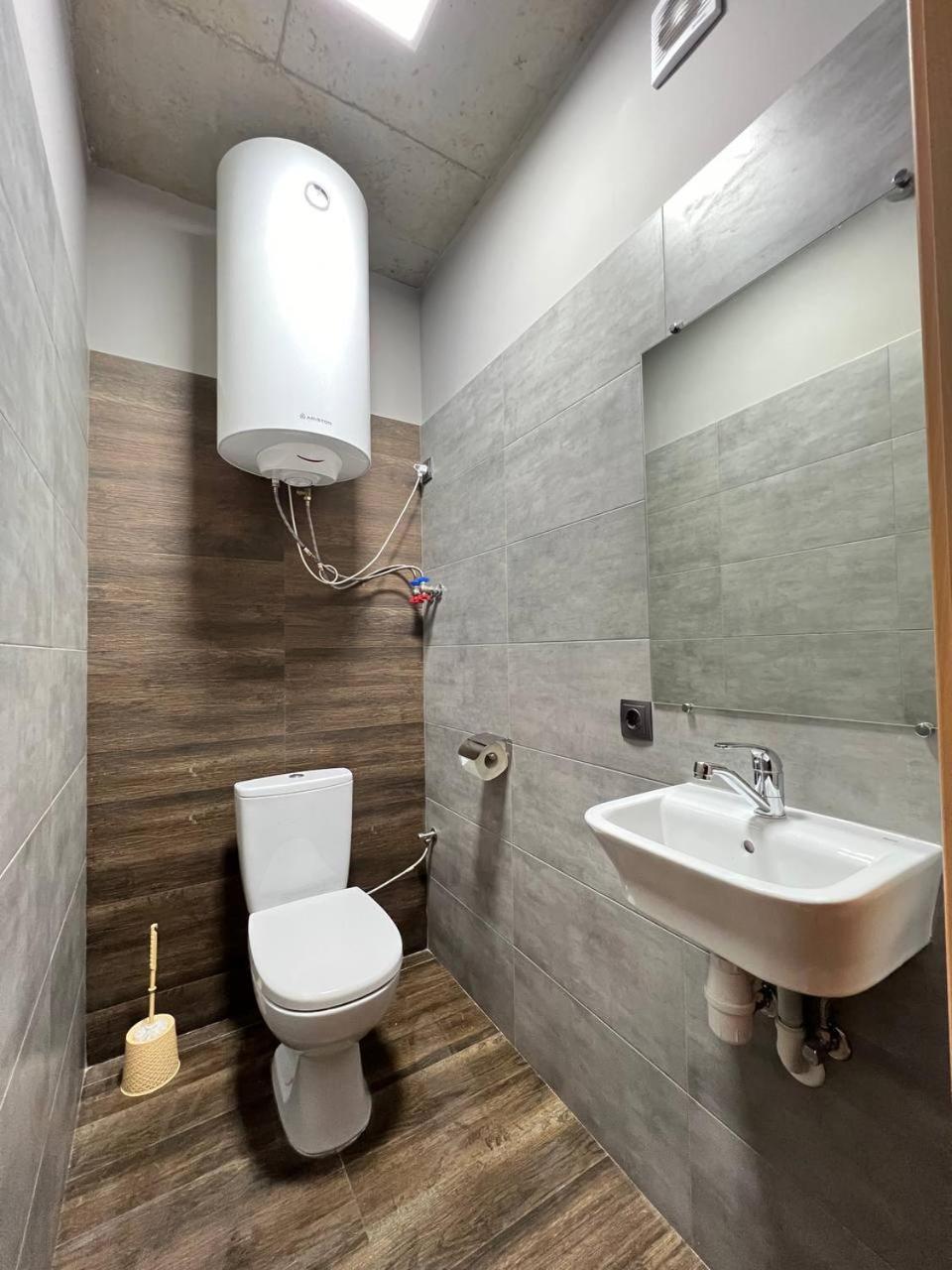 Moonlight Hostel Lviv Ngoại thất bức ảnh