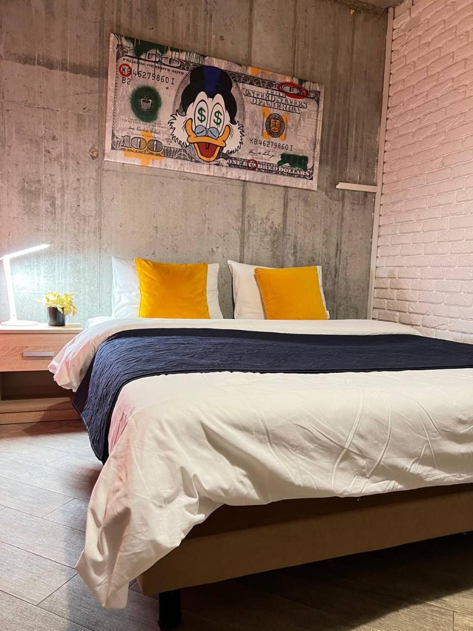 Moonlight Hostel Lviv Ngoại thất bức ảnh