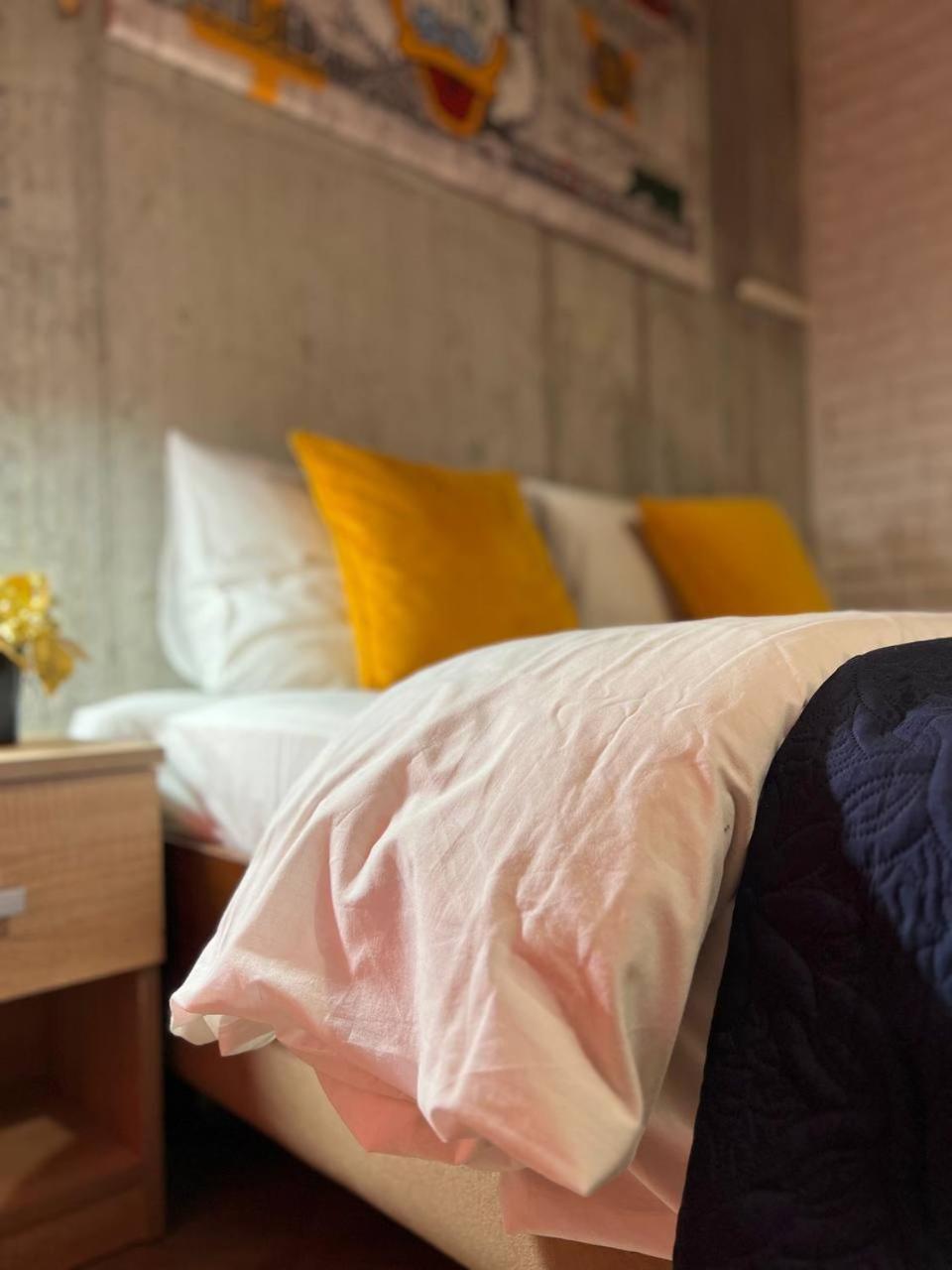 Moonlight Hostel Lviv Ngoại thất bức ảnh
